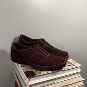 Keds Size 8.5 Women’s Burgundy Suede Casual Shoes